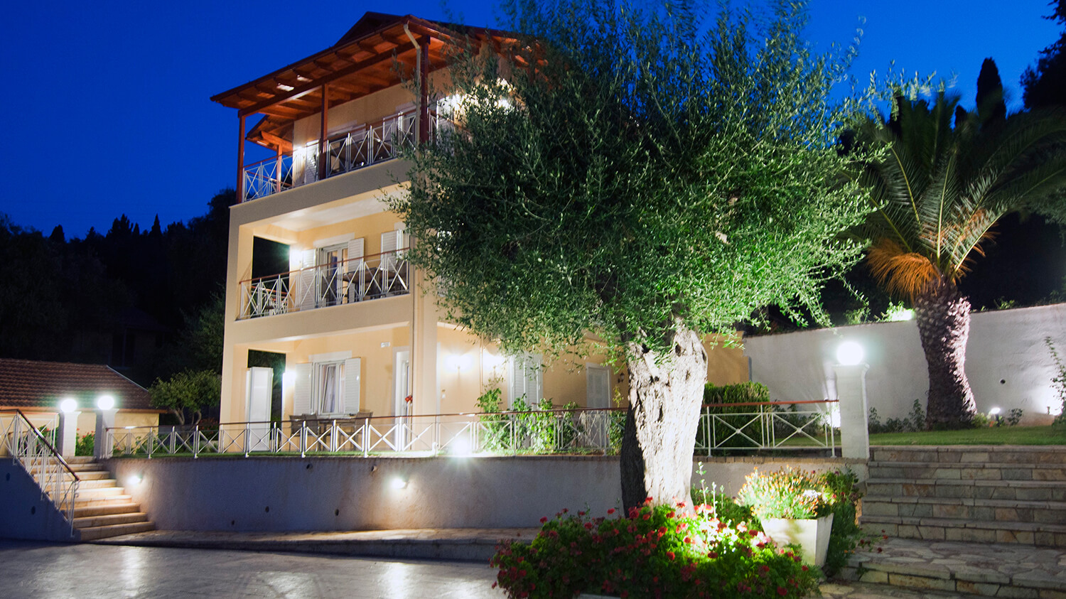 Brentanos Apartments in Corfu